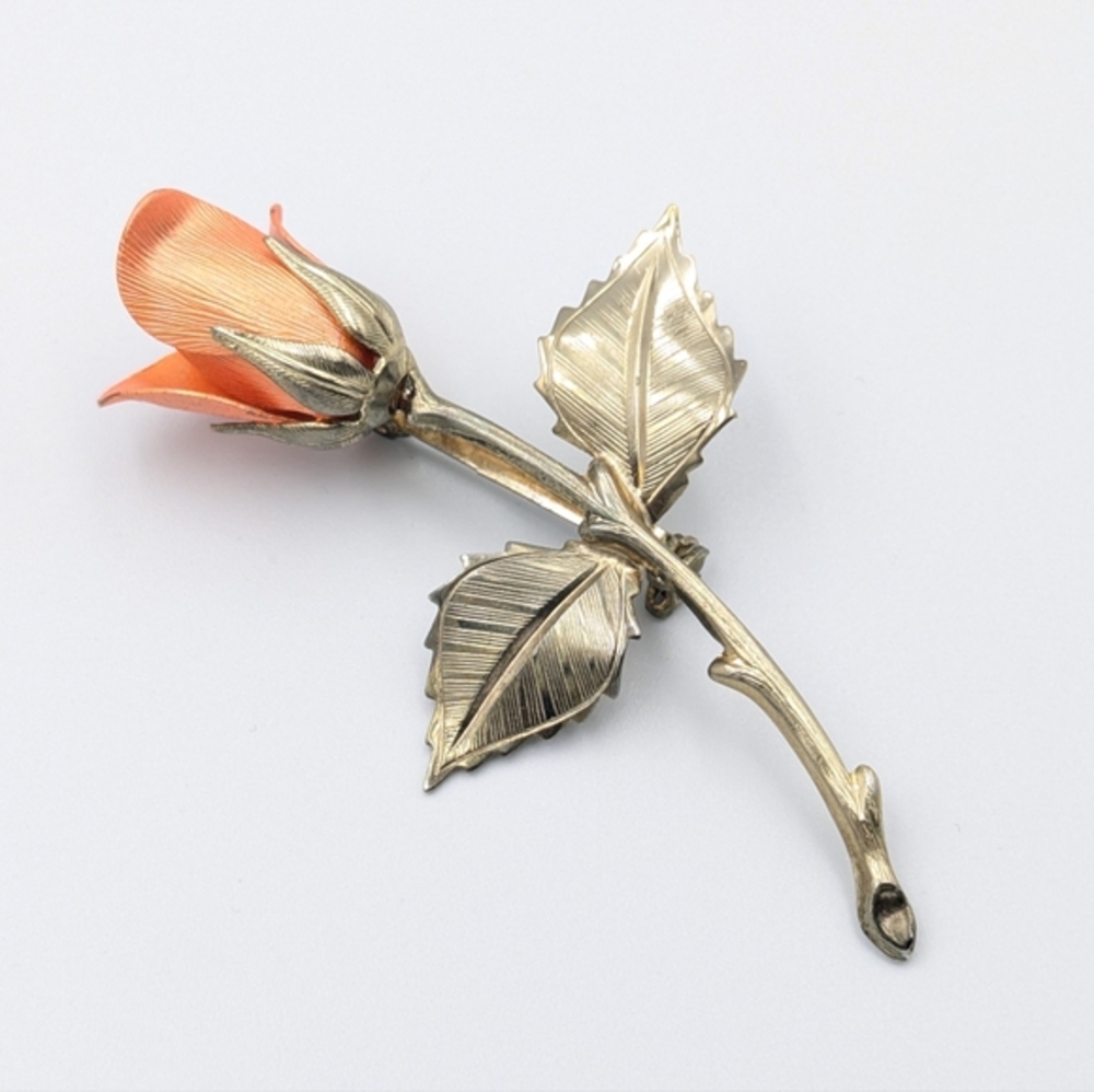 Vintage colourful, detailed rose and stem brooch pin - Picture 6 of 6